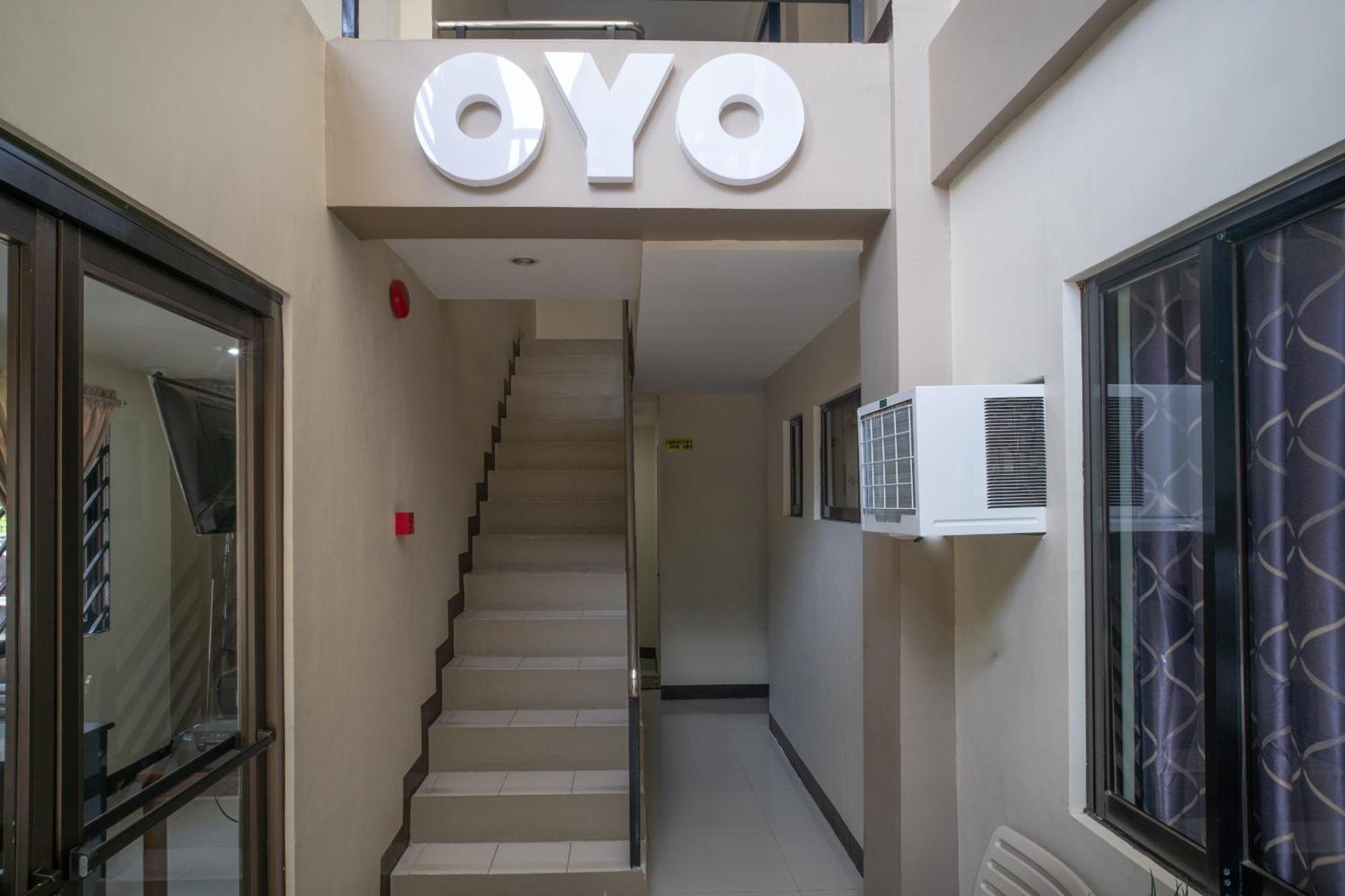 Super Oyo 604 Chateau Cinco Dormitel Hotel
